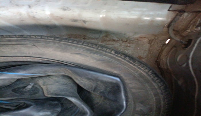 2017 Datsun Redi Go T (O), Petrol, Manual, 1,00,880 km, tyre