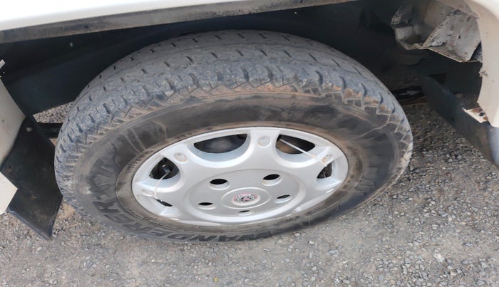 2020 Mahindra Bolero B6 (O), Diesel, Manual, 1,25,269 km, tyre