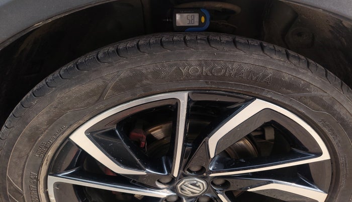 2021 MG ASTOR SAVVY 1.3 TURBO AT S RED, Petrol, Automatic, 71,537 km, tyre