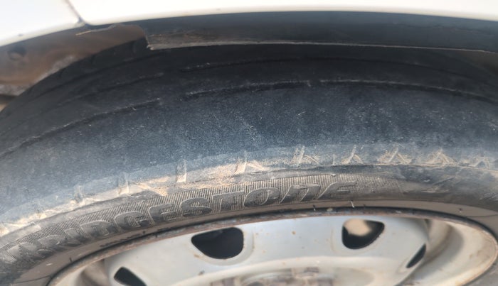 2017 Maruti Alto K10 LXI CNG (AIRBAG), Petrol, Manual, 1,99,690 km, tyre