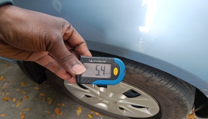 2010 Maruti SX4 VXI, Petrol, Manual, 67,597 km, tyre