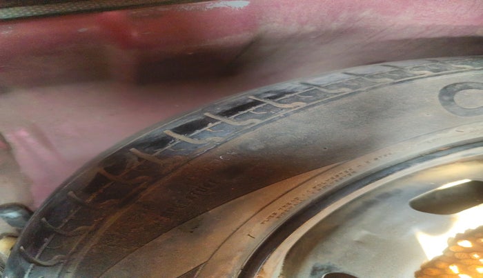 2017 Datsun Redi Go T (O), Petrol, Manual, 81,902 km, tyre