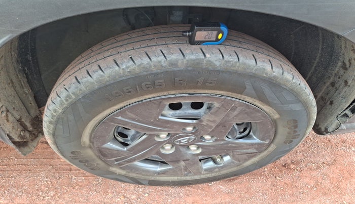 2024 Hyundai VENUE S(O) 1.2, Petrol, Manual, 19,601 km, tyre