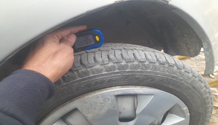 2010 Maruti Zen Estilo LXI, Petrol, Manual, 1,69,251 km, tyre