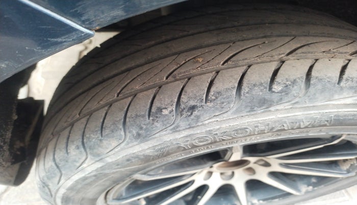 2017 Maruti Baleno DELTA PETROL 1.2, Petrol, Manual, 1,35,608 km, tyre