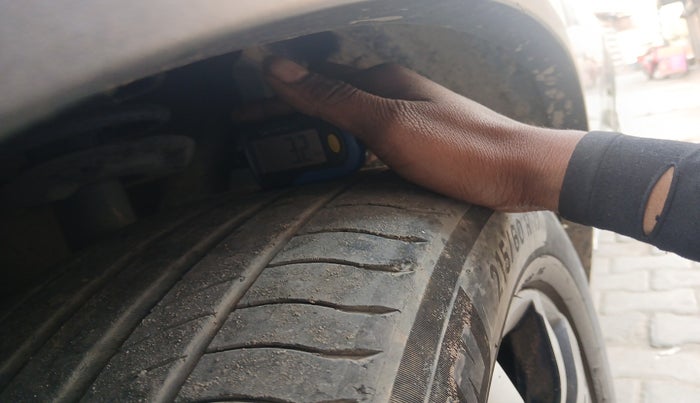 2020 MG HECTOR PLUS SHARP 2.0 DIESEL TURBO MT 6-STR, Diesel, Manual, 77,263 km, tyre