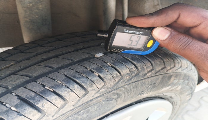 2019 Datsun Redi Go S 1.0, Petrol, Manual, 53,141 km, tyre