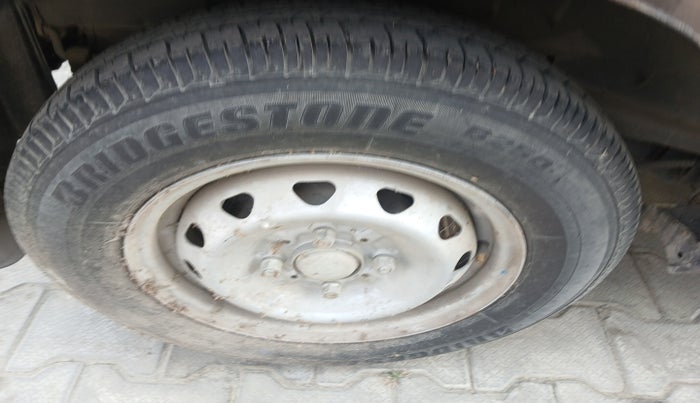 2018 Tata Tiago XE PETROL, Petrol, Manual, 11,451 km, tyre