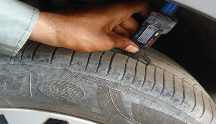 2015 Audi Q5 30 TDI PREMIUM, Diesel, Automatic, 65,147 km, tyre