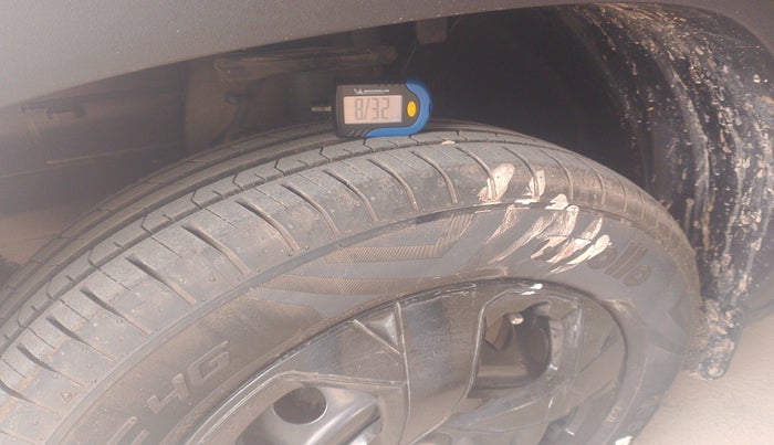 2023 Tata PUNCH ADVENTURE AMT, Petrol, Automatic, 45,684 km, tyre