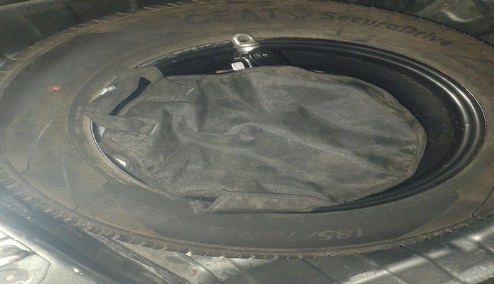 2023 Tata PUNCH ADVENTURE AMT, Petrol, Automatic, 45,684 km, tyre