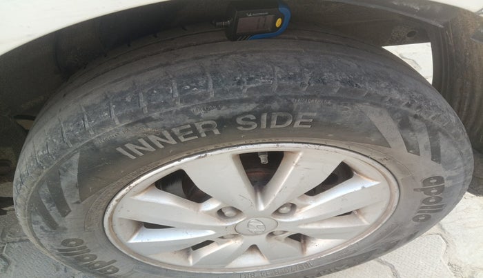 2012 Hyundai i20 SPORTZ 1.4 CRDI, Diesel, Manual, 1,10,740 km, tyre