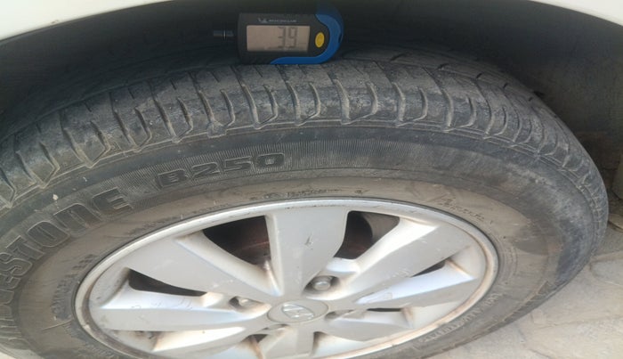 2012 Hyundai i20 SPORTZ 1.4 CRDI, Diesel, Manual, 1,10,740 km, tyre