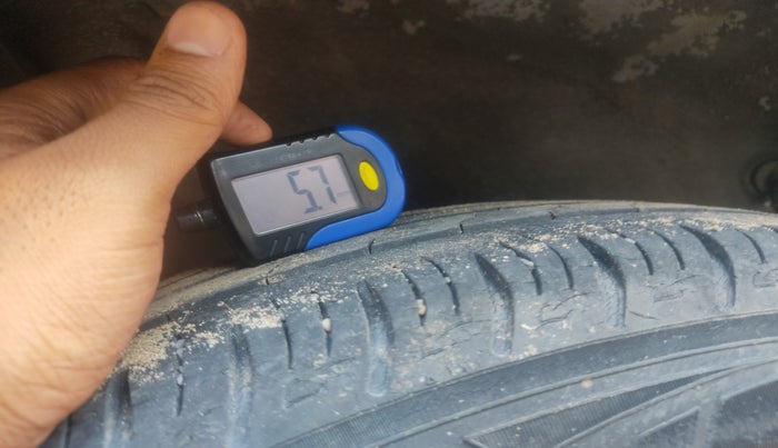 2020 Hyundai VENUE SX 1.0 TURBO, Petrol, Manual, 46,866 km, tyre