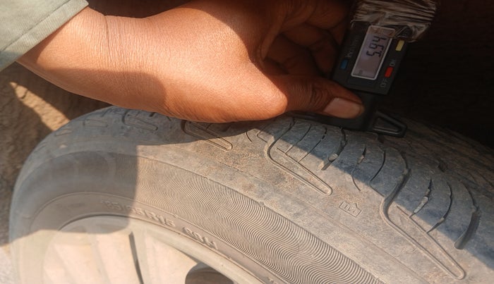 2018 Maruti Baleno DELTA DIESEL 1.3, Diesel, Manual, 2,06,814 km, tyre