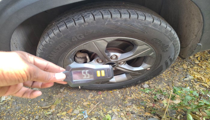 2022 KIA SELTOS HTK PLUS 1.5, Petrol, Manual, 49,103 km, tyre