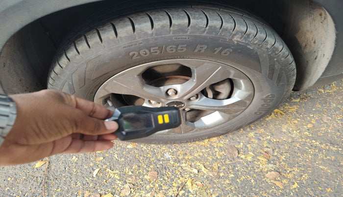 2022 KIA SELTOS HTK PLUS 1.5, Petrol, Manual, 49,103 km, tyre