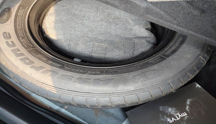 2022 KIA SELTOS HTK PLUS 1.5, Petrol, Manual, 49,103 km, tyre