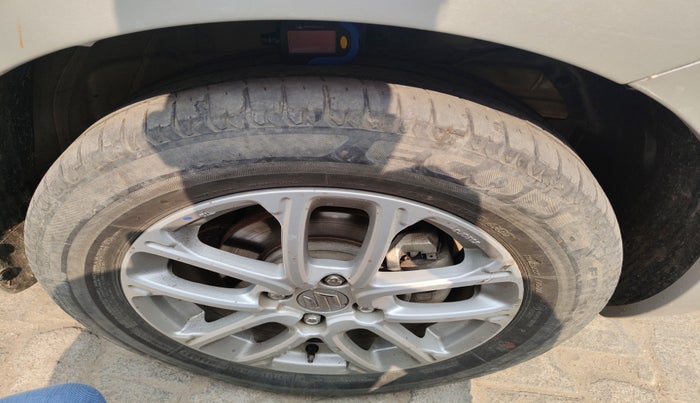 2023 Maruti Swift ZXI, Petrol, Manual, 55,102 km, tyre