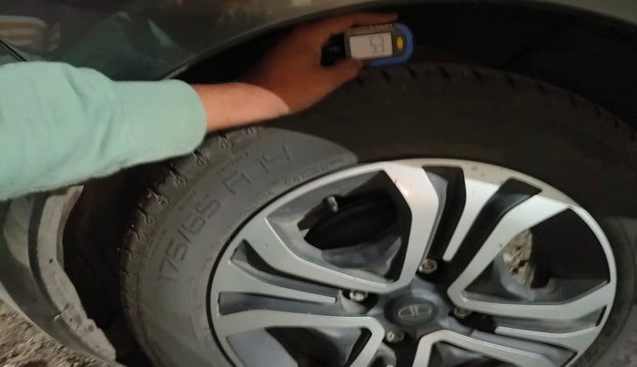 2024 Tata Tiago XTA CNG , Petrol, Automatic, 22,140 km, tyre