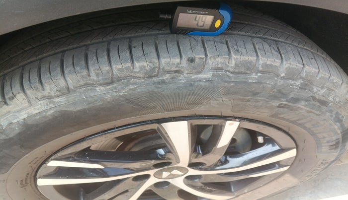 2022 Mahindra XUV700 MX D MT 5 STR, Diesel, Manual, 1,09,300 km, tyre