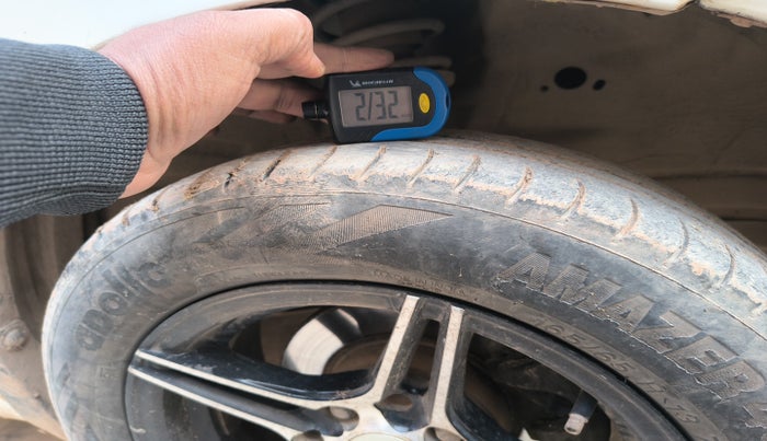 2018 Maruti Wagon R 1.0 LXI CNG, Petrol, Manual, 1,61,641 km, tyre