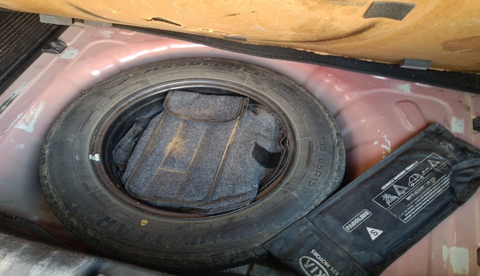 2020 KIA SONET GTX PLUS 1.5 AT, Diesel, Automatic, 2,28,295 km, tyre