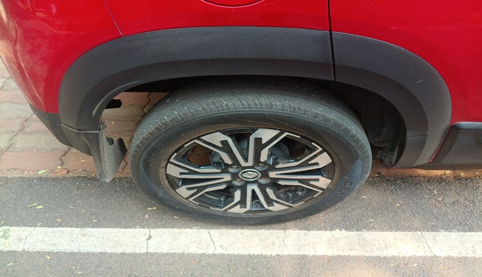 2021 Renault Kiger RXZ AMT, Petrol, Automatic, 22,983 km, tyre