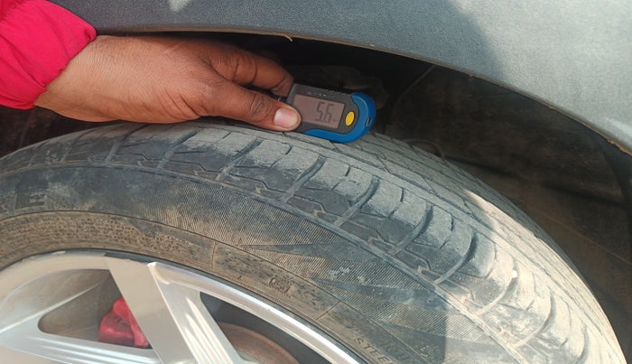 2023 Hyundai VENUE S(O) 1.2, Petrol, Manual, 10,150 km, tyre