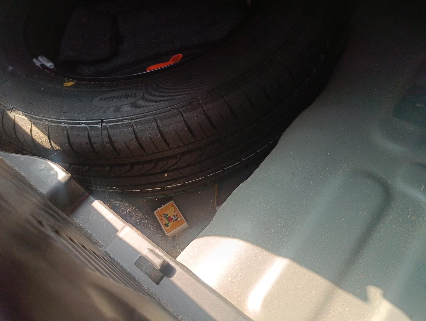 2023 Hyundai VENUE S(O) 1.2, Petrol, Manual, 10,150 km, tyre
