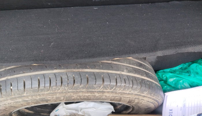 2019 Hyundai Elite i20 MAGNA PLUS 1.2, Petrol, Manual, 92,212 km, tyre