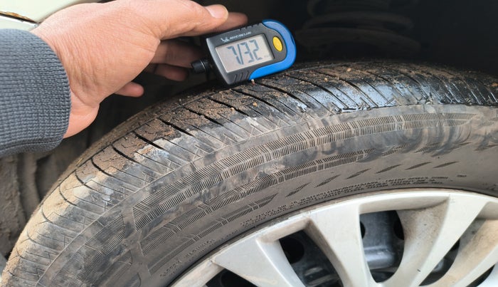 2016 Maruti Ciaz VXI, Petrol, Manual, 90,354 km, tyre