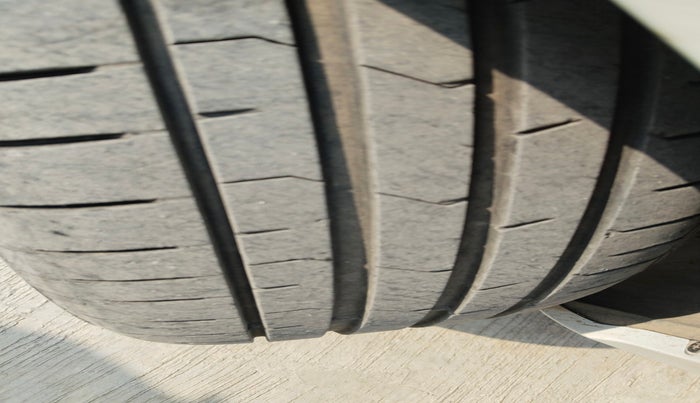 2023 Honda City 1.5L I-VTEC V, Petrol, Manual, 51,330 km, tyre