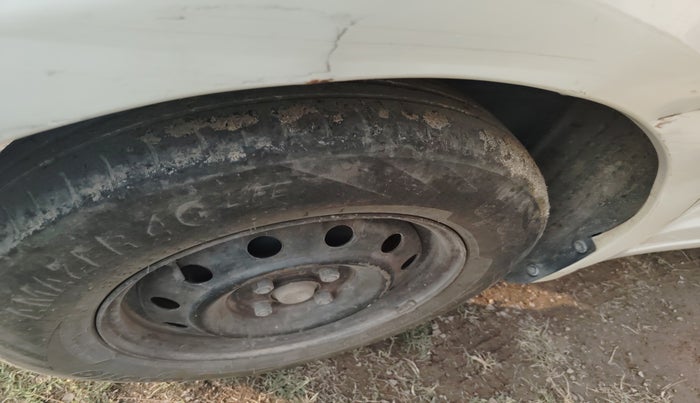 2011 Maruti Swift VDI, Diesel, Manual, 1,19,439 km, tyre