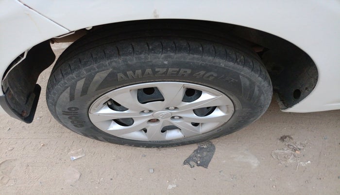 2015 Hyundai Elite i20 MAGNA 1.4 CRDI, Diesel, Manual, 94,358 km, tyre