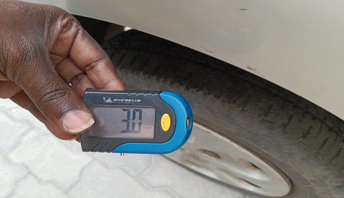 2015 Tata Nano TWIST XTA, Petrol, Automatic, 28,879 km, tyre