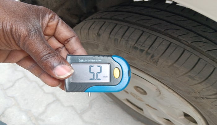 2015 Tata Nano TWIST XTA, Petrol, Automatic, 28,879 km, tyre