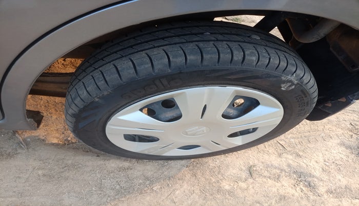 2014 Maruti Wagon R 1.0 VXI, Petrol, Manual, 97,469 km, tyre