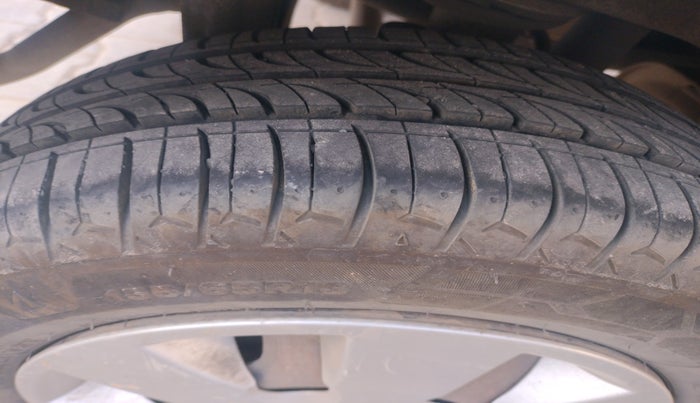 2016 Maruti Alto K10 VXI, Petrol, Manual, 69,169 km, tyre