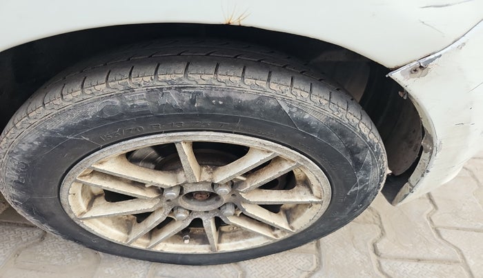 2011 Hyundai i10 MAGNA 1.2, Petrol, Manual, 1,46,874 km, tyre