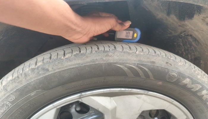 2023 Maruti BREZZA LXI S- CNG, Petrol, Manual, 38,859 km, tyre