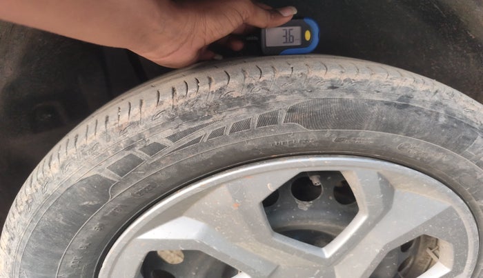 2023 Maruti BREZZA LXI S- CNG, Petrol, Manual, 38,859 km, tyre