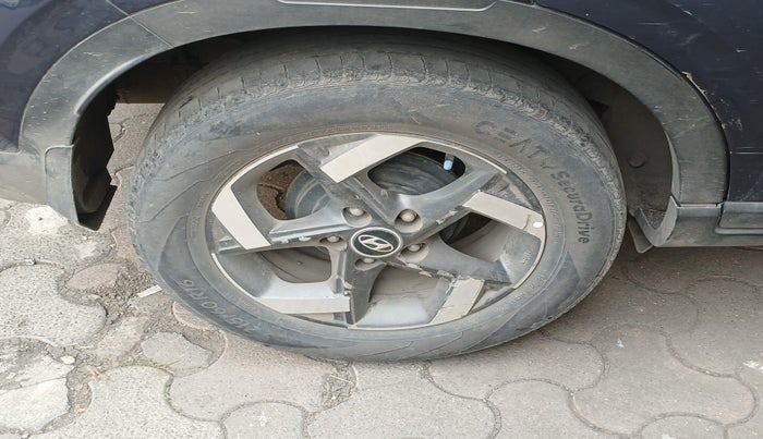 2019 Hyundai VENUE SX 1.4 CRDI, Diesel, Manual, 97,367 km, tyre