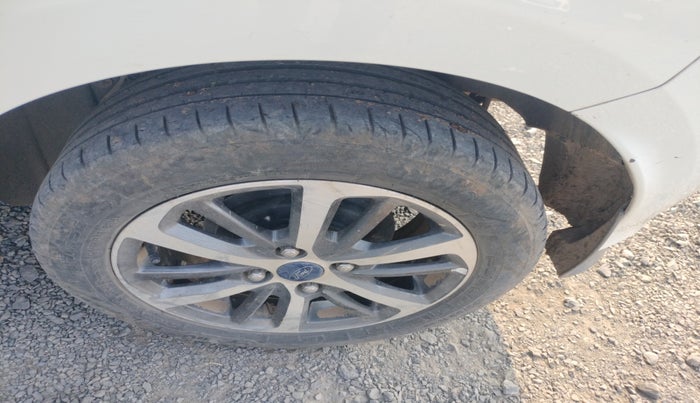 2021 Ford New Figo TITANIUM 1.2 PETROL MT, Petrol, Manual, 40,839 km, tyre