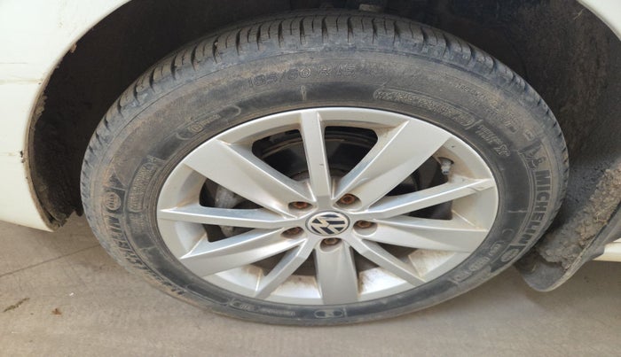 2014 Volkswagen Polo HIGHLINE1.5L, Diesel, Manual, 56,215 km, tyre