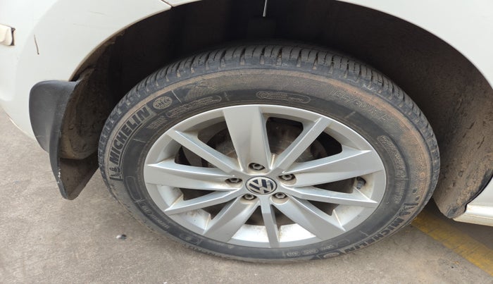 2014 Volkswagen Polo HIGHLINE1.5L, Diesel, Manual, 56,215 km, tyre