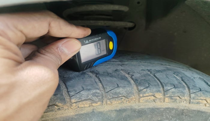 2018 Maruti Dzire VDI AMT, Diesel, Automatic, 1,41,204 km, tyre