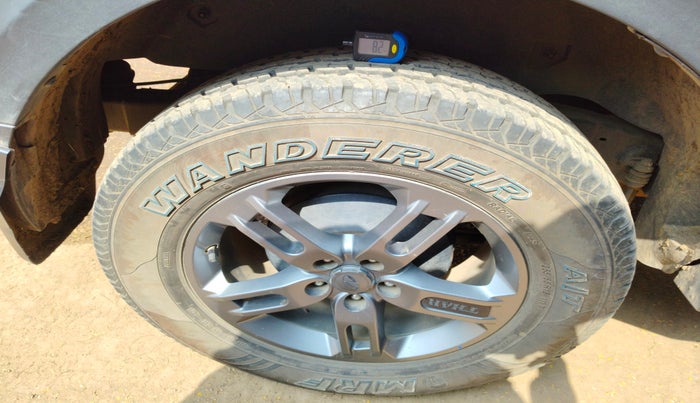 2022 Mahindra Thar LX PETROL HT 4WD AT, Petrol, Automatic, 9,852 km, tyre