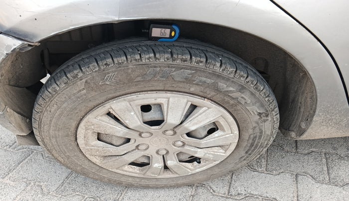 2013 Maruti Swift VXI, Petrol, Manual, 94,834 km, tyre