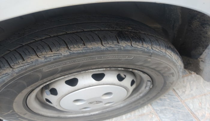 2013 Tata Indica Vista LS TDI, Diesel, Manual, 1,61,953 km, tyre